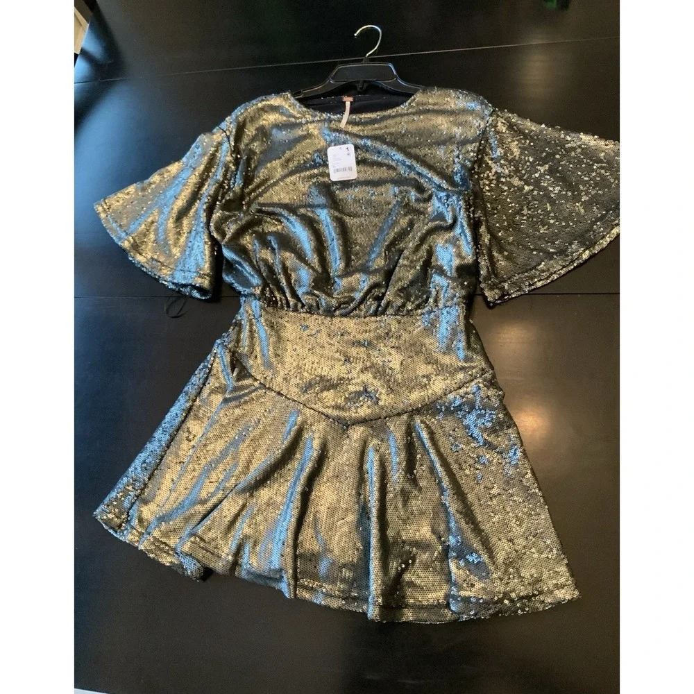 Free People Women's Manuka Sequin Mini Dress M Silver Gunmetal Gray READ